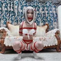 倔强原创，你的衣服很奇怪！