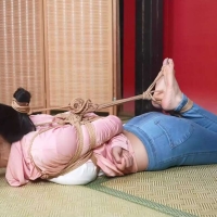 象人原创，牛仔裤很漂亮！