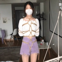HUI原创，女生带着白口罩真好看！