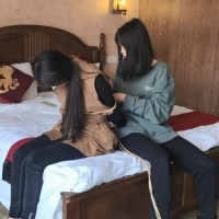 JS原创，你们两个真会玩！