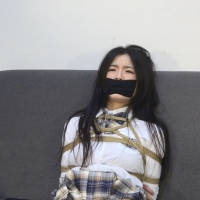 美束映画，这个穿搭真的好潮流！